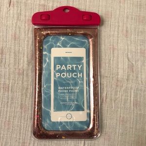NWT AE Pink Party Pouch Waterproof Phone Case
